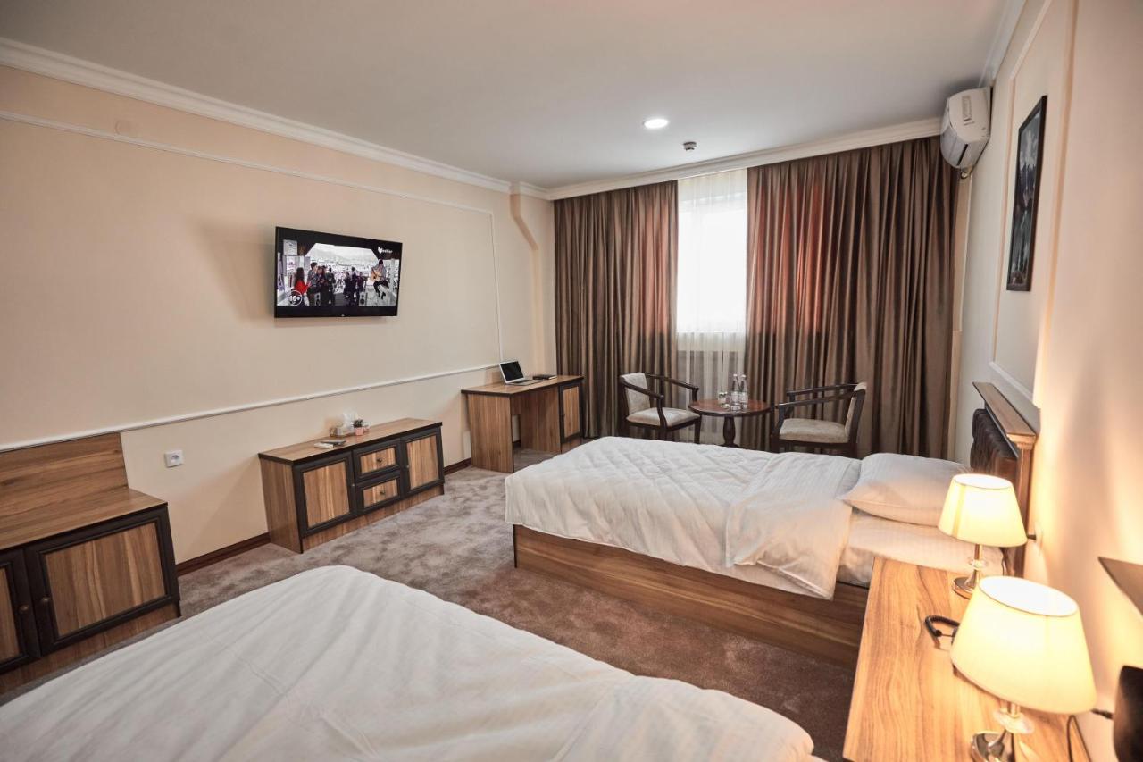 Bal Tabassum Hotel Toshloq ภายนอก รูปภาพ